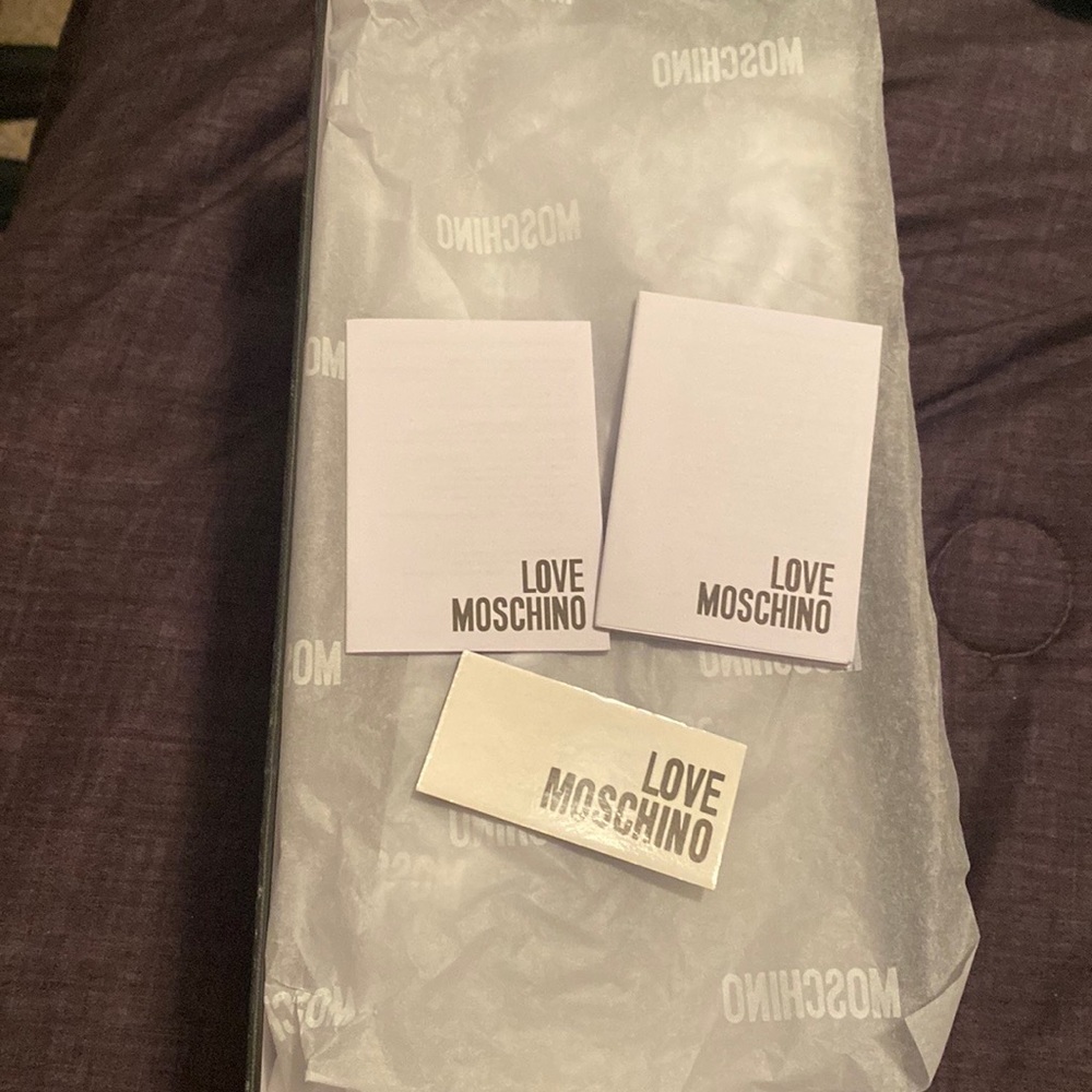 LOVE MOSCHINO Slides! - Picture 15 of 15